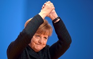 Меркель ответила на призыв немецкой элиты наладить отношения с Россией