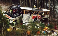 Туристический автобус потерпел аварию на немецком автобане