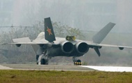 Китай испытал засекреченный истребитель J-20