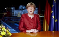 Меркель требует "жесткого ответа" на нападения в Кельне