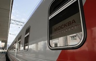 В Крыму поезд "Симферополь-Москва" протаранил авто