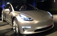 Tesla ,     Model 3