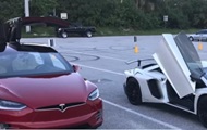  Tesla   Lamborghini