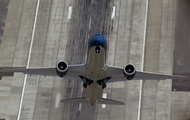    Boeing Dreamliner: -   Youtube