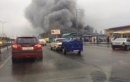 Пожар на рынке в Киеве: есть жертвы